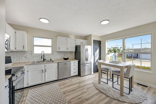 1295 Locust Forge Lane, Lebanon, OH 45036