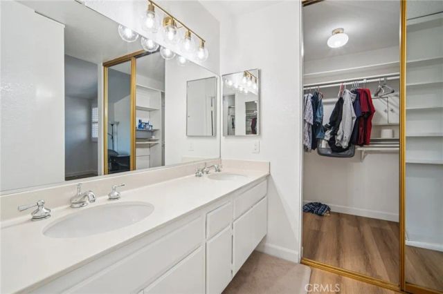 66 Bridgeport, Irvine, CA 92620