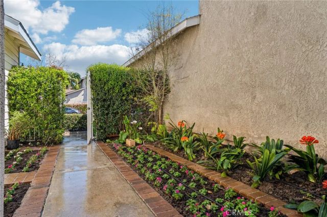 66 Bridgeport, Irvine, CA 92620