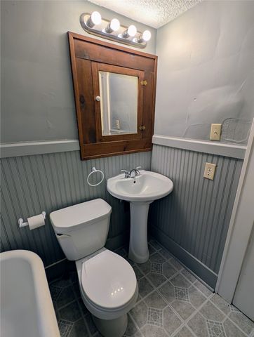 652 W 29TH Street, Erie, PA 16508
