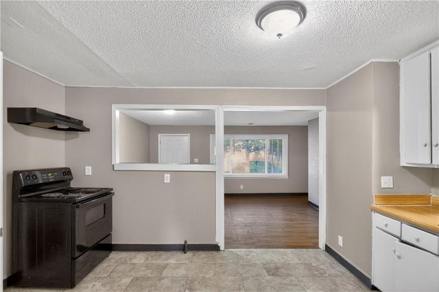 1650 N 44th Street, Kansas City, KS 66102