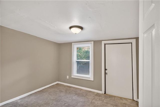 1650 N 44th Street, Kansas City, KS 66102