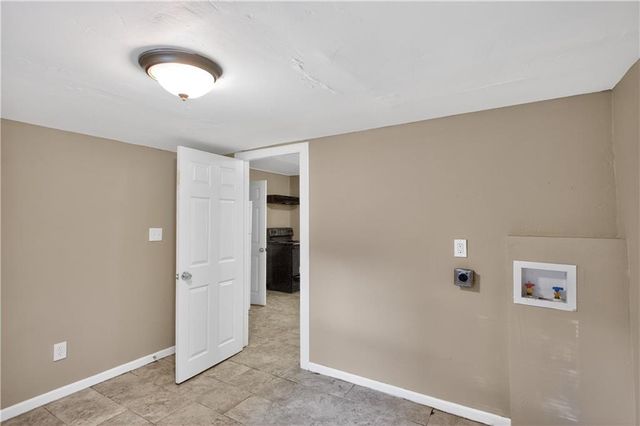 1650 N 44th Street, Kansas City, KS 66102