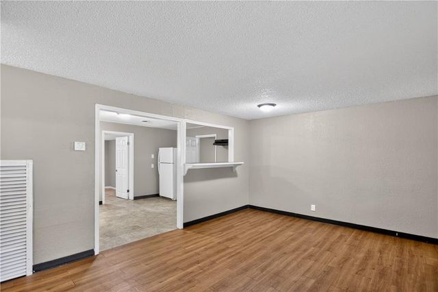 1650 N 44th Street, Kansas City, KS 66102