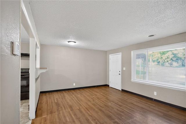 1650 N 44th Street, Kansas City, KS 66102