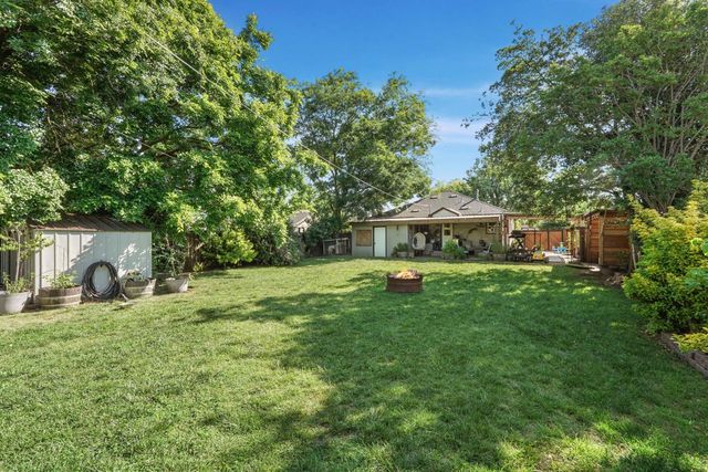 917 S Lee Ave, Lodi, CA 95240