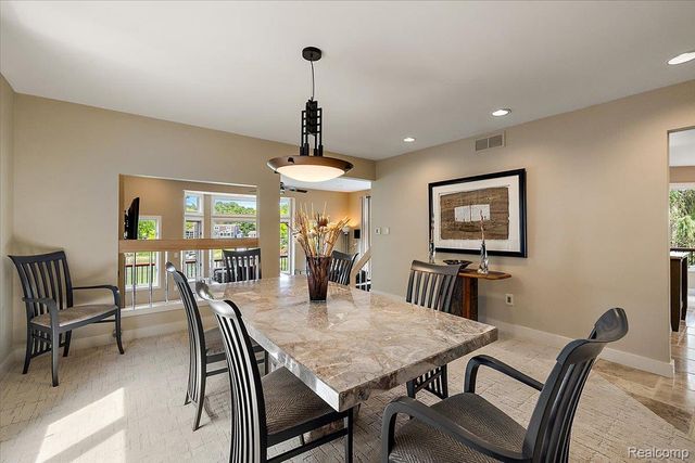 1739 Ridge Road, White Lake Charter Township, MI 48383