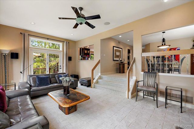 1739 Ridge Road, White Lake Charter Township, MI 48383