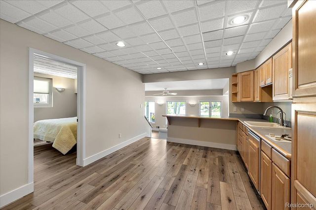 1739 Ridge Road, White Lake Charter Township, MI 48383