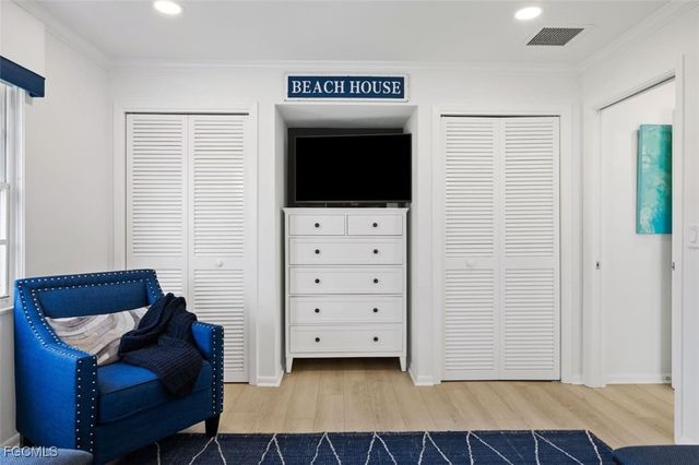 2728 Crayton RD, Naples, FL 34103