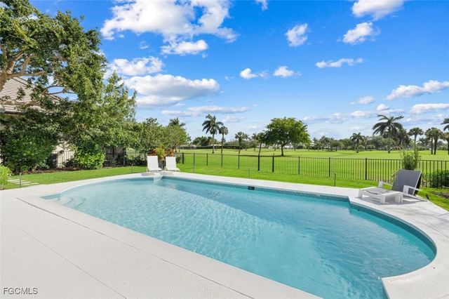 2728 Crayton RD, Naples, FL 34103