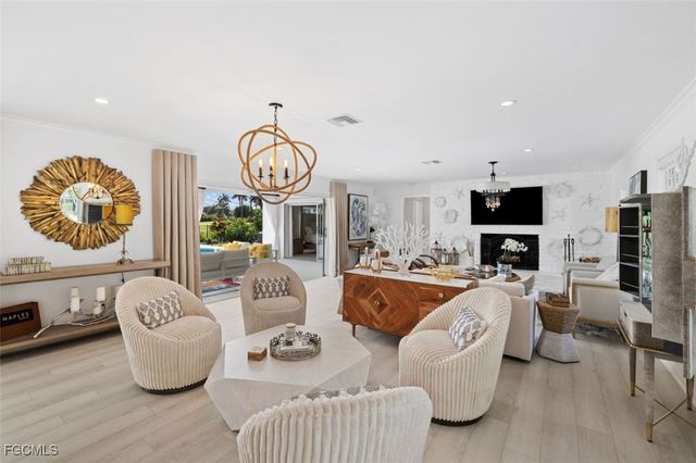 2728 Crayton RD, Naples, FL 34103