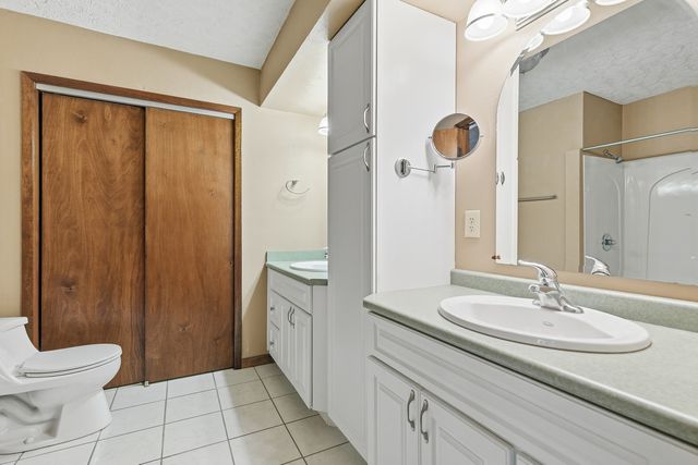 3215 53rd Street, Moline, IL 61265