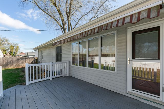3215 53rd Street, Moline, IL 61265