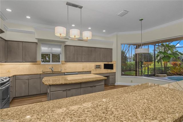 23331 Foxberry LN, Estero, FL 34135