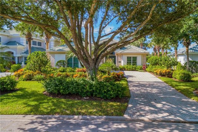 23331 Foxberry LN, Estero, FL 34135