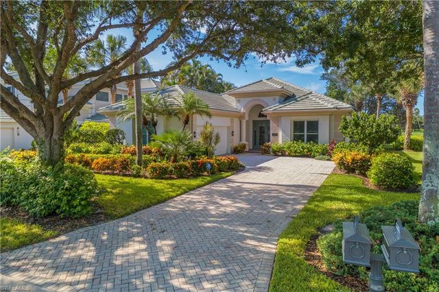 23331 Foxberry LN, Estero, FL 34135