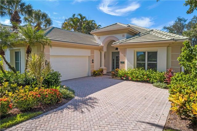 23331 Foxberry LN, Estero, FL 34135