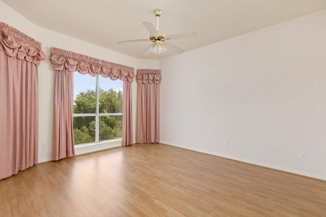 214 Golf Crest LN, Lakeway, TX 78734