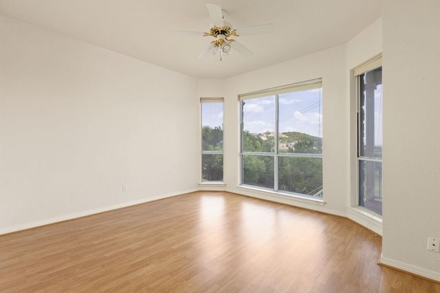 214 Golf Crest LN, Lakeway, TX 78734