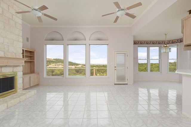 214 Golf Crest LN, Lakeway, TX 78734