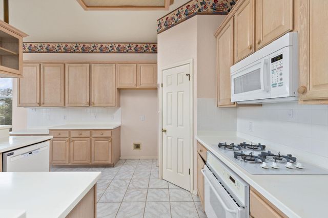 214 Golf Crest LN, Lakeway, TX 78734