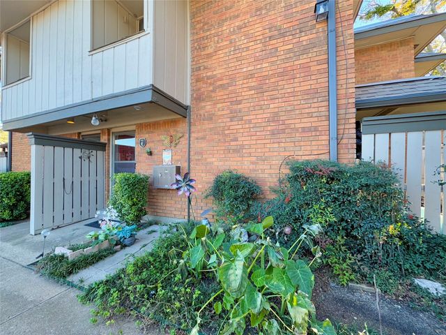 2814 Lineville Drive 102, Farmers Branch, TX 75234