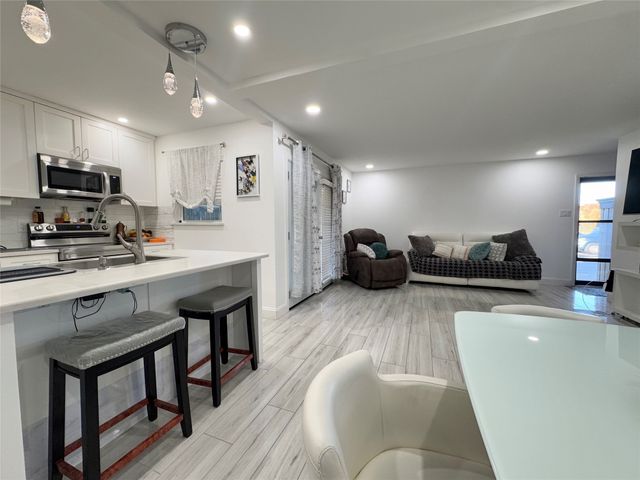 2814 Lineville Drive 102, Farmers Branch, TX 75234