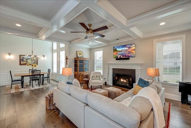 117 Lake Point Drive, Nicholasville, KY 40356