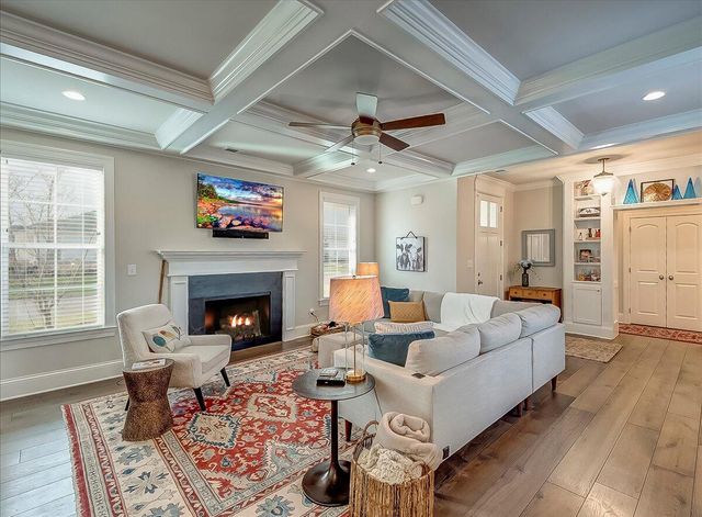 117 Lake Point Drive, Nicholasville, KY 40356