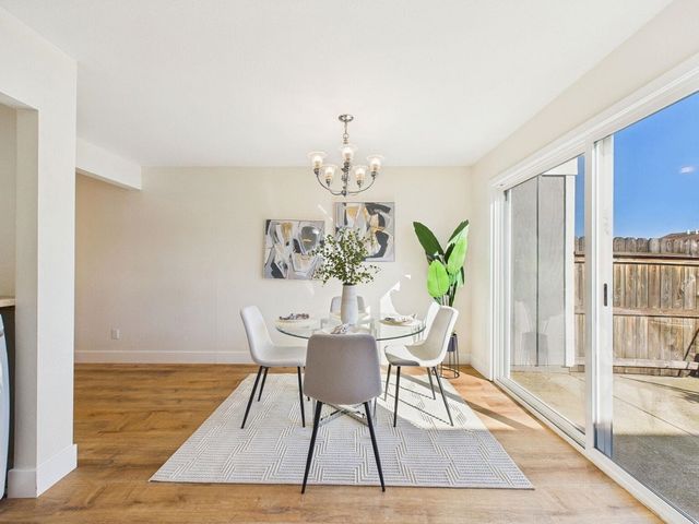 8 Park Ct, Richmond, CA 94803