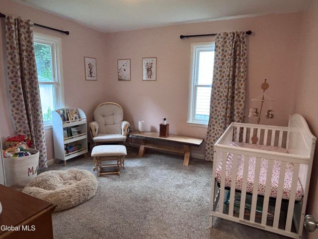 905 3rd Avenue, Troy, NY 12182