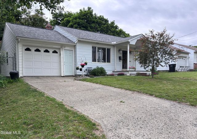 905 3rd Avenue, Troy, NY 12182