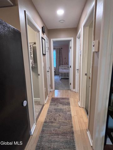 905 3rd Avenue, Troy, NY 12182