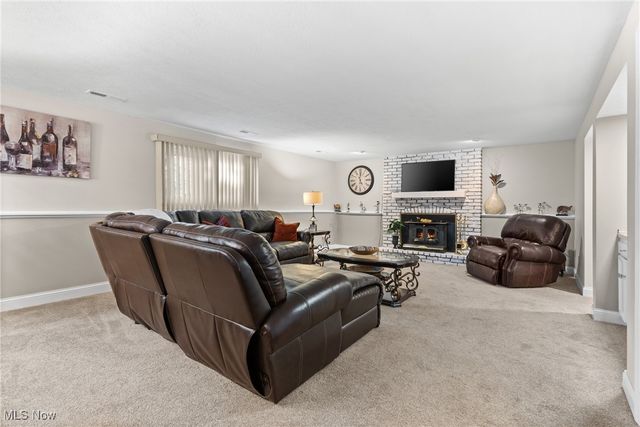 17069 Partridge Drive, Strongsville, OH 44136
