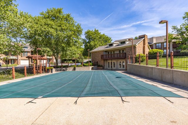 5918 Stone Brook Dr, Brentwood, TN 37027
