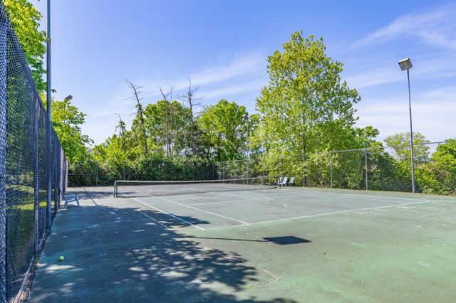 5918 Stone Brook Dr, Brentwood, TN 37027
