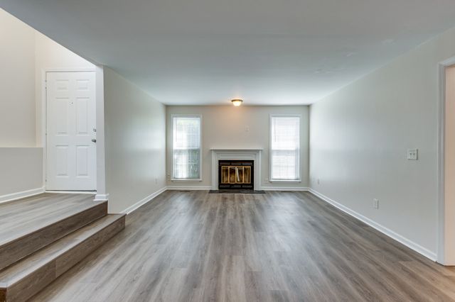 5918 Stone Brook Dr, Brentwood, TN 37027
