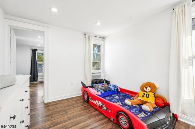 20 Tompkins St, West Orange Twp., NJ 07052