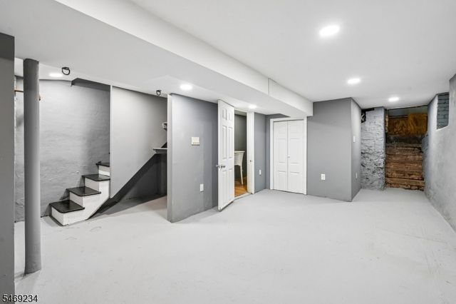 20 Tompkins St, West Orange Twp., NJ 07052
