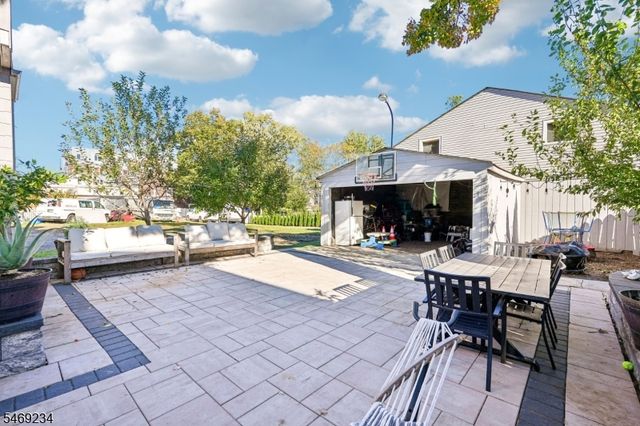 20 Tompkins St, West Orange Twp., NJ 07052