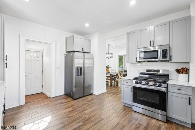 20 Tompkins St, West Orange Twp., NJ 07052