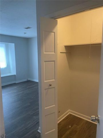 6022 Regent Manor, Lithonia, GA 30058