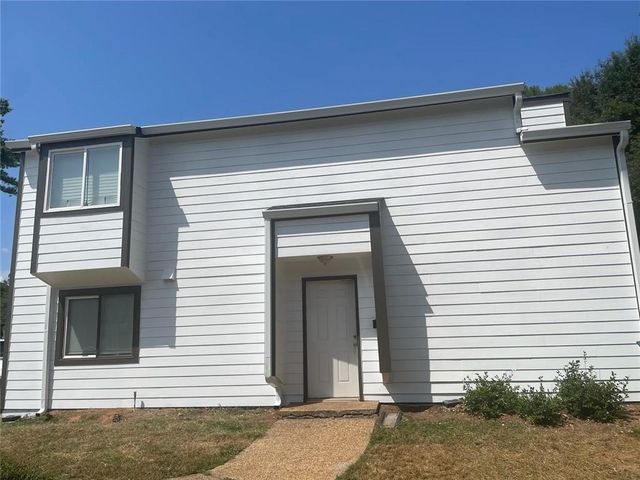 6022 Regent Manor, Lithonia, GA 30058