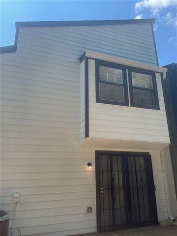 6022 Regent Manor, Lithonia, GA 30058