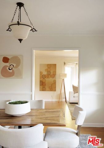 5535 Ventura Canyon Avenue, Sherman Oaks, CA 91401