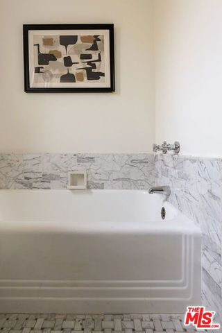 5535 Ventura Canyon Avenue, Sherman Oaks, CA 91401