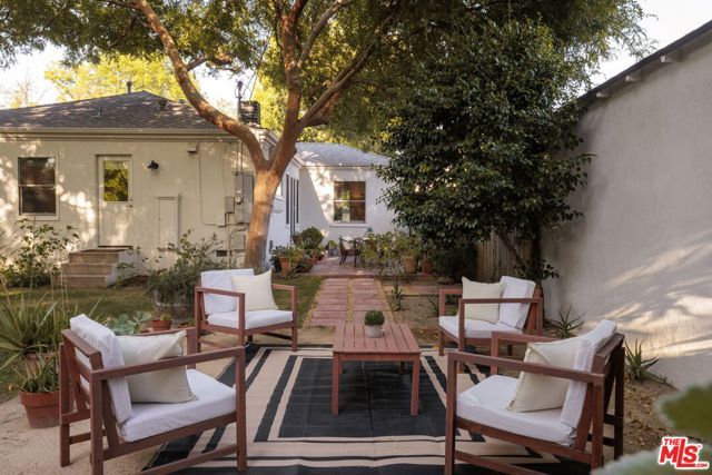 5535 Ventura Canyon Avenue, Sherman Oaks, CA 91401