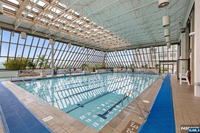 7004 JFK B 70th 40G, Guttenberg, NJ 07093