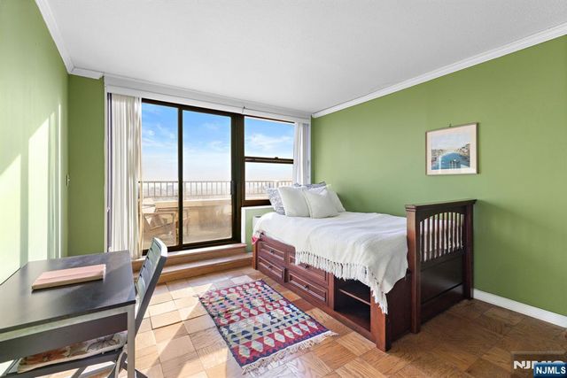 7004 JFK B 70th 40G, Guttenberg, NJ 07093